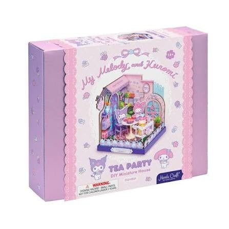 Hands Craft My Melody and Kuromi Tea Party Build Kit
